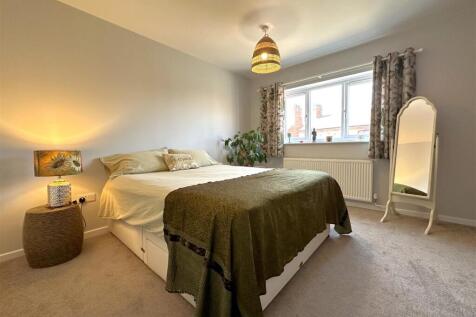 Master Bedroom 492