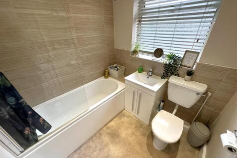 GF Bathroom 181