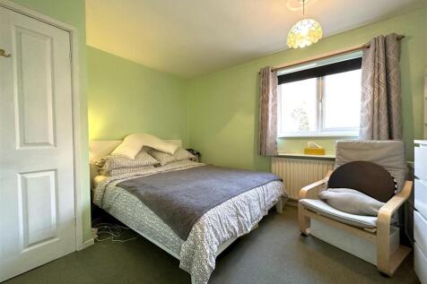 Master Bedroom 295