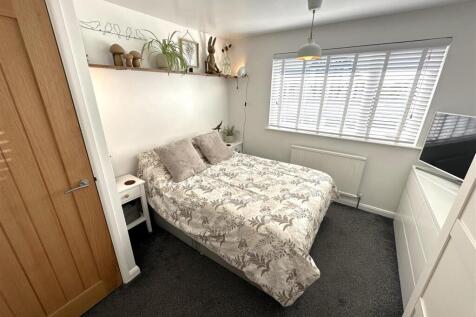 Master Bedroom 919