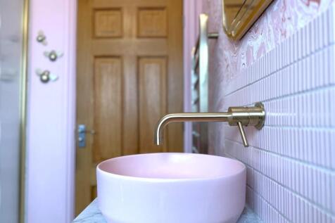 Luxurious Shower Room Fittings 854