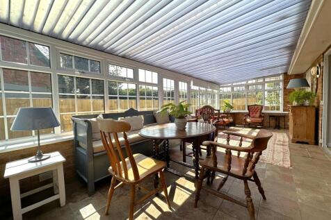 Large Conservatory 591