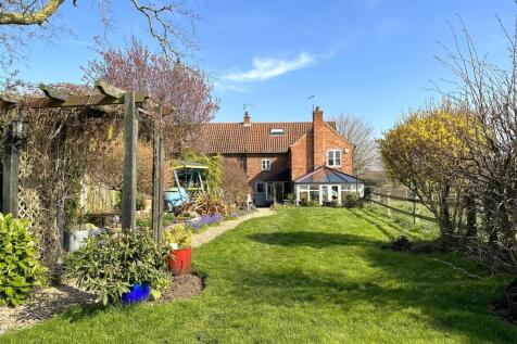 Rear Garden/ Elevation 630
