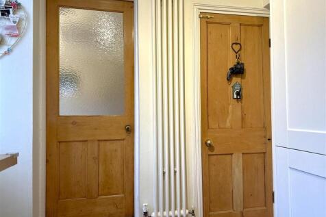 Complementary Internal Features 655