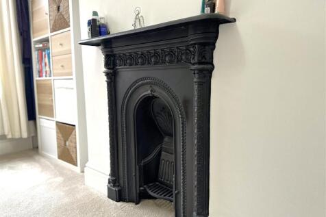 Retained Original Feature 610