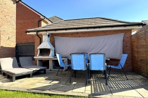 Paved Outdoor Seating Area 273