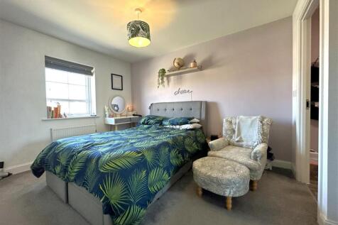 Master Bedroom 179