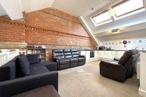 Open-Plan Living/Dining Kitchen 364