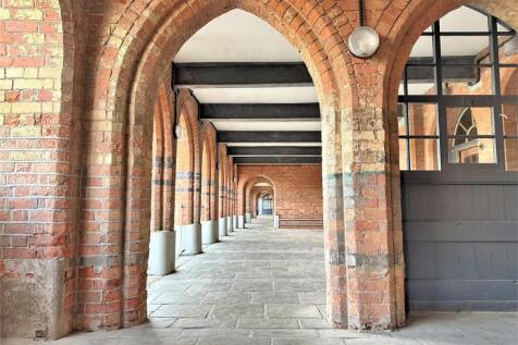 External: Communal Area