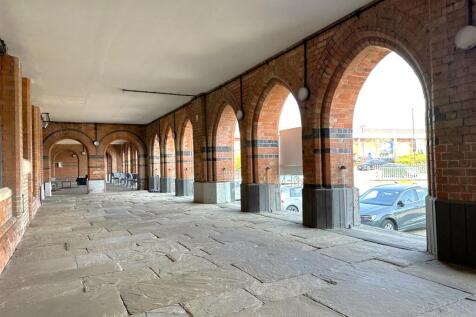 External: Communal Space 389