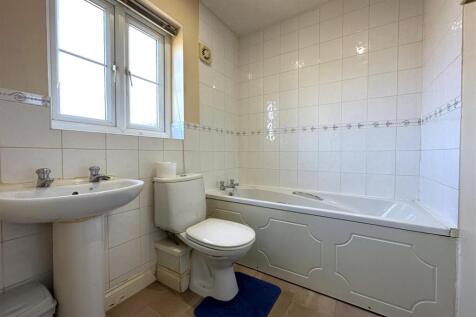 Bathroom 202