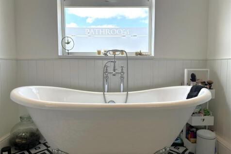 Roll-Top Bath 506