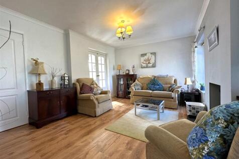 Living Area 717