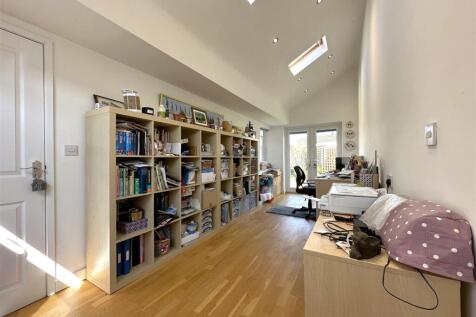 Hobbies Room/Bedroom Three 484