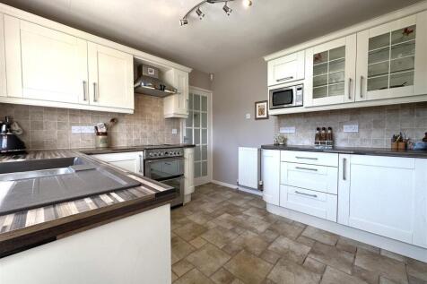 Contemporary Kitchen 851