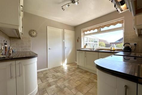 Modern Kitchen 853
