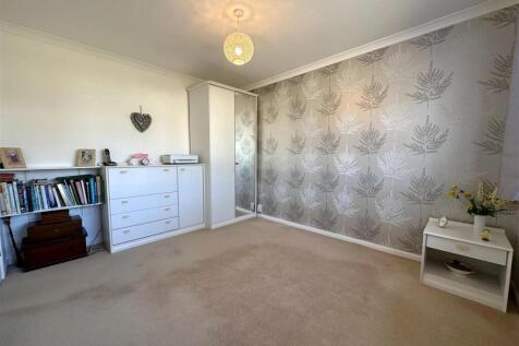 Multi-Purpose Third Bedroom 810