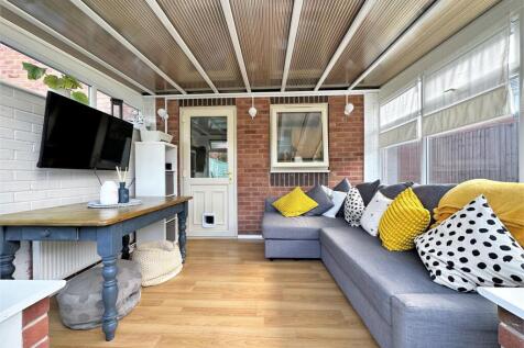 Dining Conservatory 878