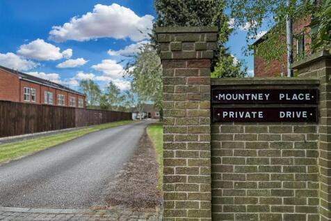 Attractive Private Road Entrance 096