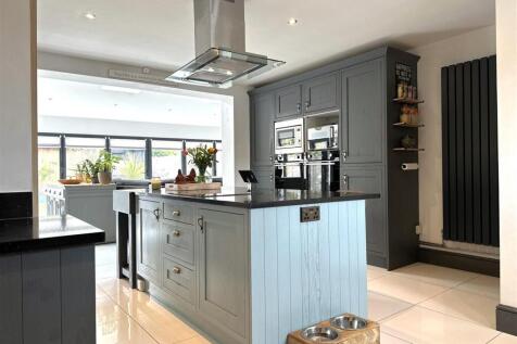 Stylish Modern Kitchen 859