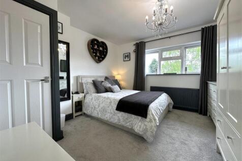 Master Bedroom 201