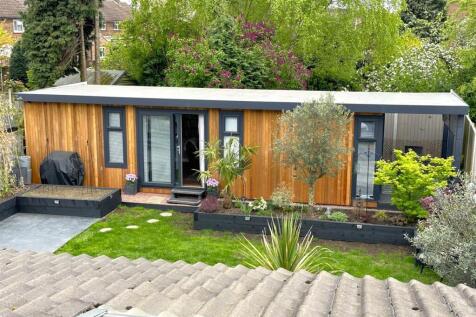Detached Annexe 215