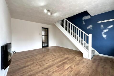 Spacious Living Room 469