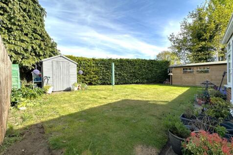 Private Enclosed Garden 661