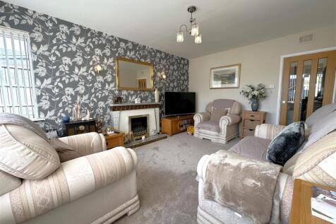 Large Living Room 619