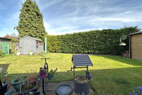 Rear Garden 672