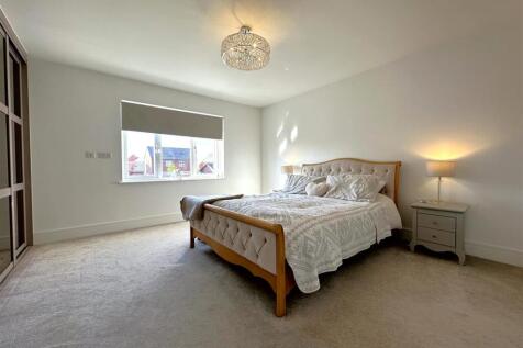 Master Bedroom 163