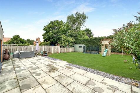 Private Well-Appointed Garden 501