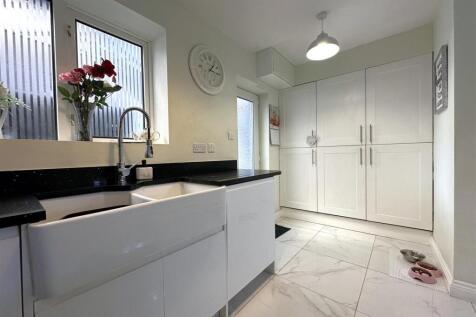 Modern Kitchen 899