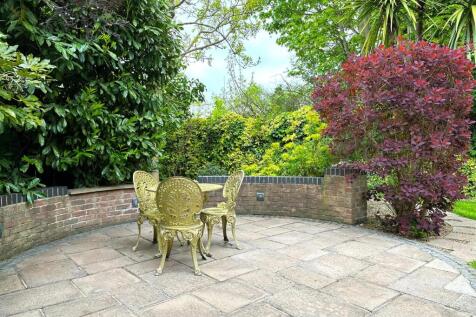 Secluded Paved Seating Area 334