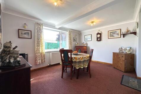 Dining Room 566