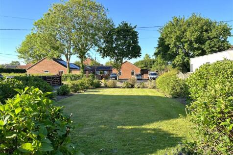 Front Garden 615