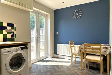 Dining Area With French Doors 478