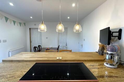Open-Plan Dining Aspect 897