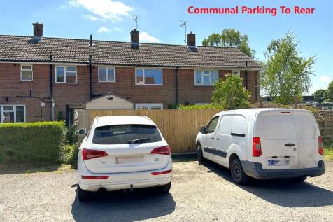 Communal Parking At Rear 966