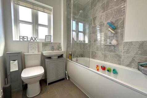 Family Bathroom 965