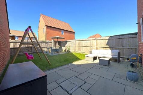 Rear Garden 033
