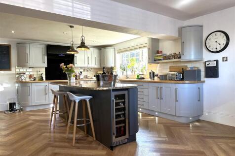 High-Quality Breakfast Kitchen 292