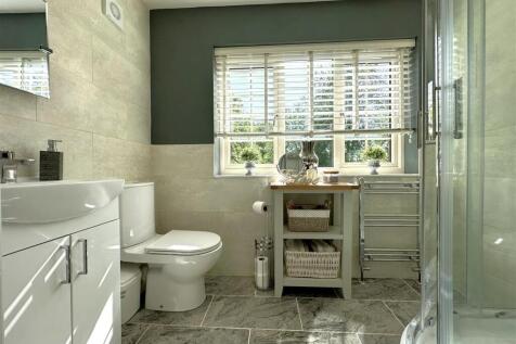 En-Suite Shower Room 216