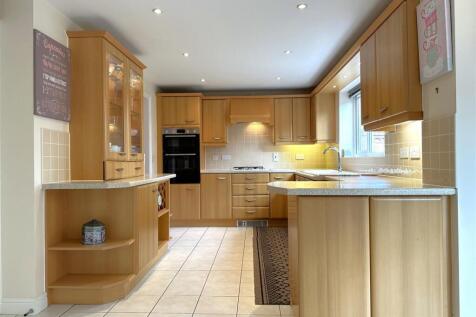 Well-Appointed Kitchen 329