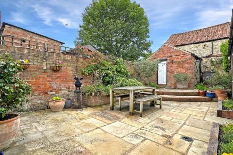Secluded Paved Seating Area 144