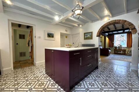 Superb Modern Kitchen 271