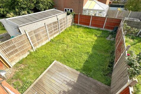 Generous Rear Garden 813