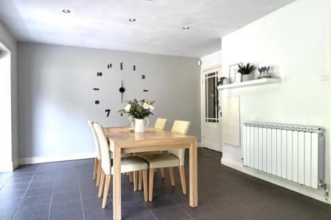 Dining Area 679