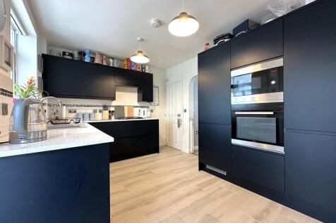 Stylish Modern Kitchen 500