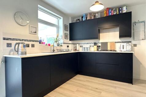 Contemporary Kitchen 497